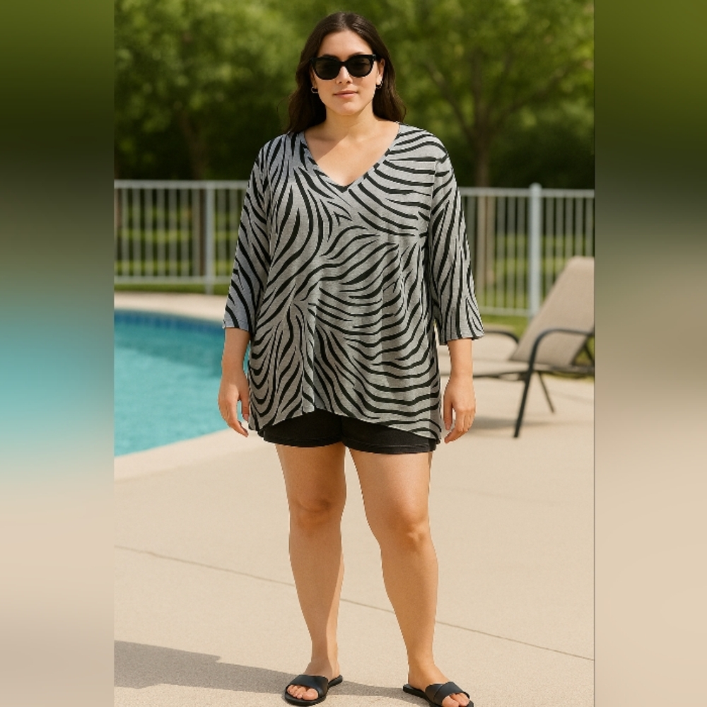J Valdi Grey 3/4 Sleeve Plus Sz 2X Zebra Striped Semi Sheer V-Neck Tunic Top